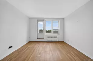 1304 Midland Ave, Yonkers, NY 10704 - Photo 15