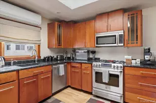 476 37th St, Lindenhurst, NY 11757 - Photo 15