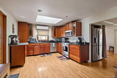 476 37th Street, Lindenhurst, NY 11757 - Photo 13