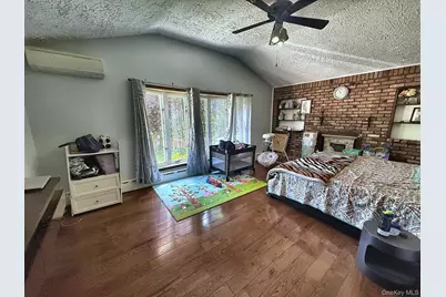 25 Lisa Drive, Dix Hills, NY 11746 - Photo 21