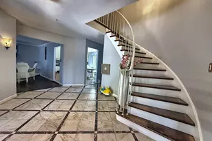 25 Lisa Dr, Dix Hills, NY 11746 - Photo 7