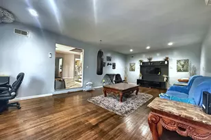 25 Lisa Dr, Dix Hills, NY 11746 - Photo 27