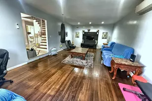 25 Lisa Dr, Dix Hills, NY 11746 - Photo 19