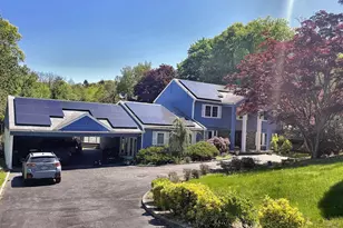 25 Lisa Dr, Dix Hills, NY 11746 - Photo 3