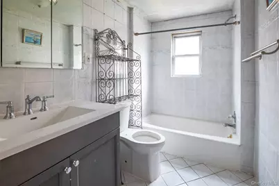 13360 244th Street, Rosedale, NY 11422 - Photo 5