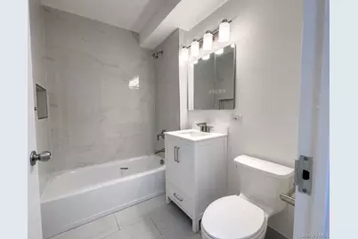 4-74 48th Avenue #30J, Long Island City, NY 11109 - Photo 5