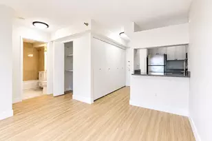 4-74 48th Ave, Long Island City, NY 11109 - Photo 3