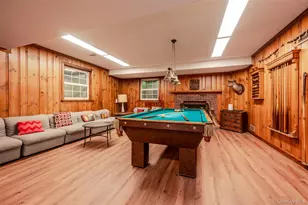 111 Clent Rd, Great Neck, NY 11021 - Photo 27