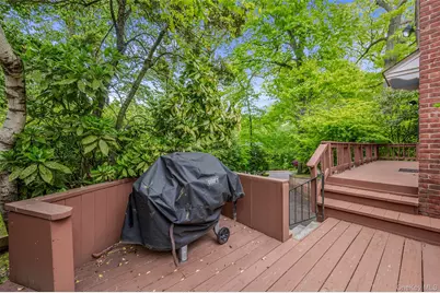 111 Clent Road, Great Neck, NY 11021 - Photo 39