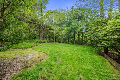 111 Clent Road, Great Neck, NY 11021 - Photo 33
