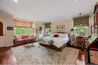 111 Clent Road, Great Neck, NY 11021 - Photo 21