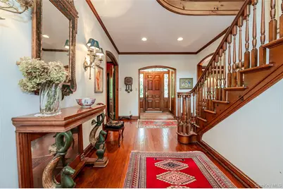 111 Clent Road, Great Neck, NY 11021 - Photo 5