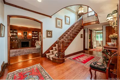 111 Clent Road, Great Neck, NY 11021 - Photo 3