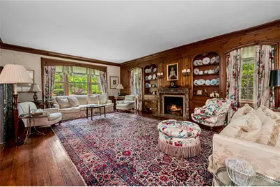 111 Clent Road, Great Neck, NY 11021 - Photo 5
