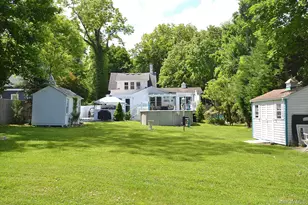 387 N Country Rd, Setauket, NY 11733 - Photo 17