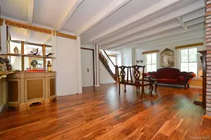 387 N Country Rd, Setauket, NY 11733 - Photo 9