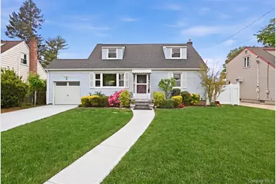 6 Kent Lane, Farmingdale, NY 11735 - Photo 1