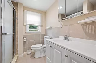 6 Kent Ln, Farmingdale, NY 11735 - Photo 15