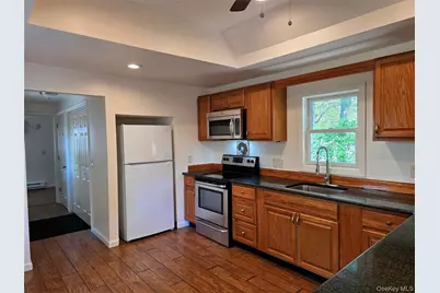 9 Laurelton Avenue, Selden, NY 11784 - Photo 11