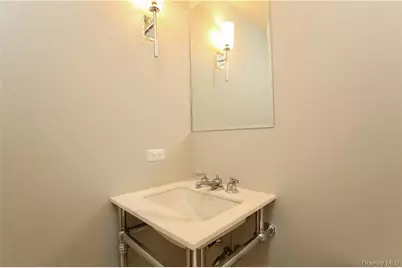 1 Renaissance Square #21F, White Plains, NY 10601 - Photo 11