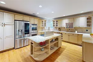 11 E Webster St, Merrick, NY 11566 - Photo 7