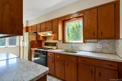 410 Route 304, Bardonia, NY 10954 - Photo 13