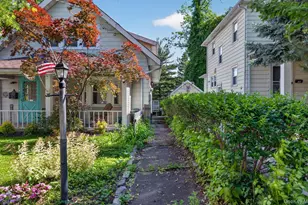 67 Nassau Rd, Great Neck, NY 11021 - Photo 41