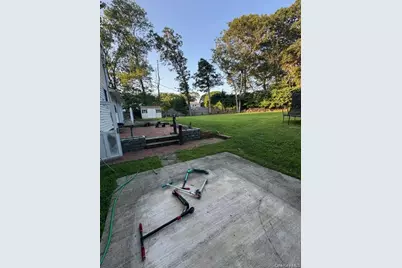 39 Burham Drive, Smithtown, NY 11787 - Photo 19