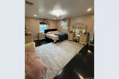 39 Burham Drive, Smithtown, NY 11787 - Photo 9