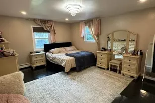 39 Burham Dr, Smithtown, NY 11787 - Photo 9