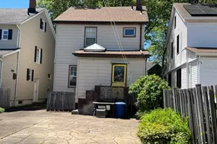 34-29 208th St, Bayside, NY 11361 - Photo 11