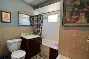 34-29 208th St, Bayside, NY 11361 - Photo 9