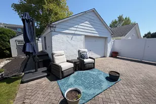 109 Lincoln Pl, Massapequa, NY 11758 - Photo 19