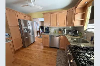 109 Lincoln Place, Massapequa, NY 11758 - Photo 5