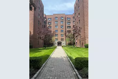 505 E Lincoln Avenue #302, Mount Vernon, NY 10552 - Photo 1