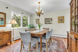 28 Penguin Ln, Commack, NY 11725 - Photo 11