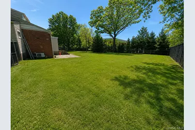 52 Hoffman Lane, Central Islip, NY 11722 - Photo 21