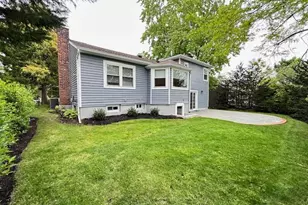 8 White Oak Dr, Port Washington, NY 11050 - Photo 27