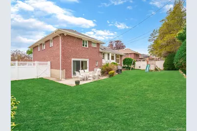 16 Hillvale Road, Syosset, NY 11791 - Photo 25