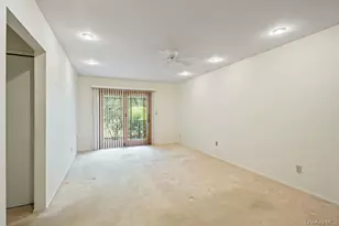 118 Estate Dr, Jericho, NY 11753 - Photo 19