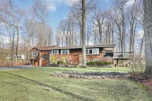 1 Forest Glen Ct, Suffern, NY 10901 - Photo 3