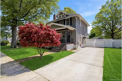 90 Vincent Place, Lynbrook, NY 11563 - Photo 3