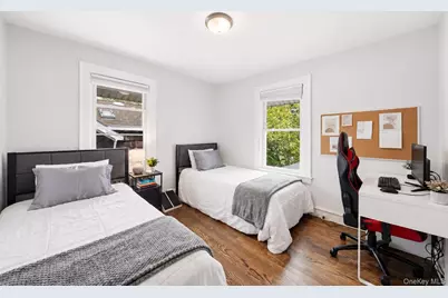 90 Vincent Place, Lynbrook, NY 11563 - Photo 19