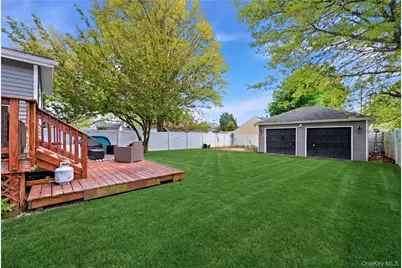 90 Vincent Place, Lynbrook, NY 11563 - Photo 23