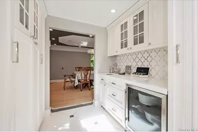 5 Twin Ponds Street, Great Neck, NY 11024 - Photo 19