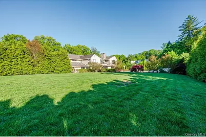 5 Twin Ponds Street, Great Neck, NY 11024 - Photo 45