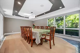 5 Twin Ponds St, Great Neck, NY 11024 - Photo 13
