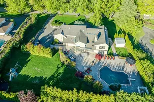 5 Twin Ponds St, Great Neck, NY 11024 - Photo 47