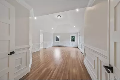 6 Robert Court, Center Moriches, NY 11934 - Photo 27
