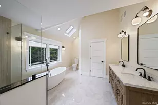 6 Robert Ct, Center Moriches, NY 11934 - Photo 33